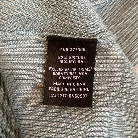 Mock-Neck Short-Sleeve Sweater by Le Château - Picture 4 of 5